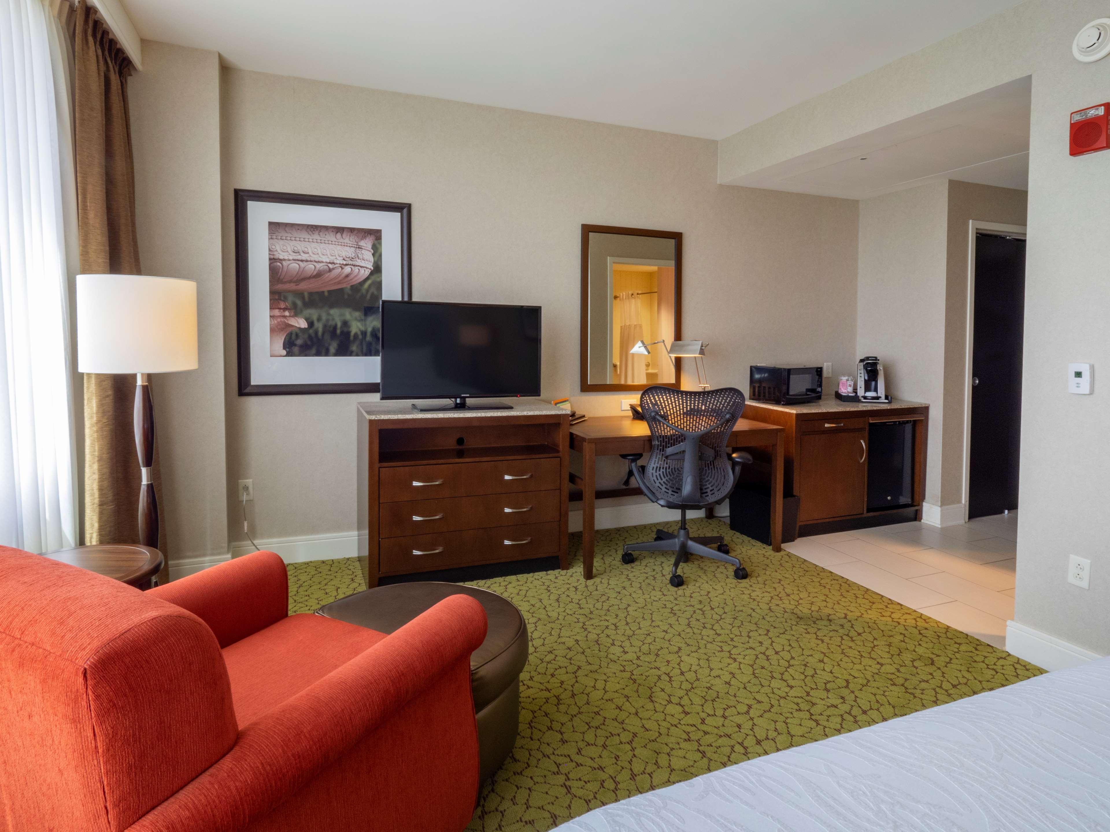 The Hilton Garden Inn Buffalo-Downtown Bagian luar foto