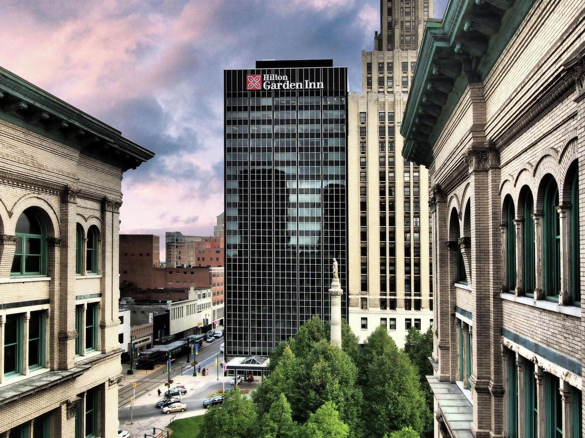 The Hilton Garden Inn Buffalo-Downtown Bagian luar foto